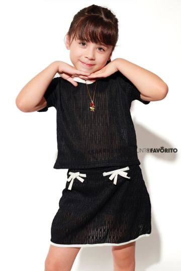 Conjunto de niña con lazos