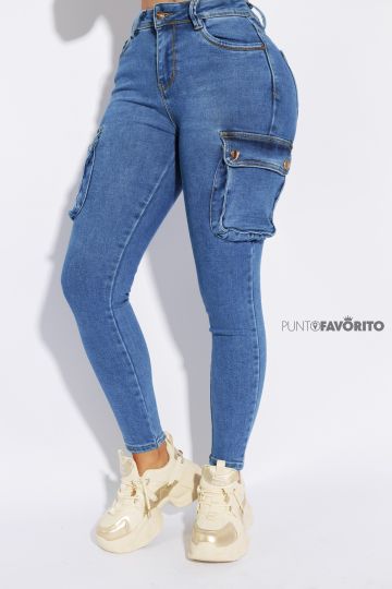 Pantalon para dama con bolsas a los lados