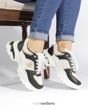 Tennis Blancas con detalles en Negro y Dorado