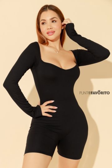 Enterizo short manga larga