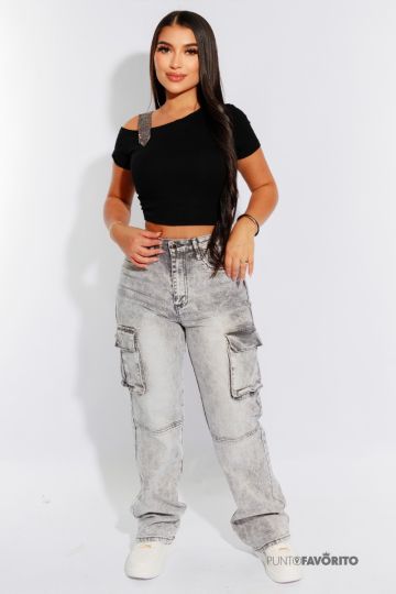 Blusa con simulación de faja en el hombro