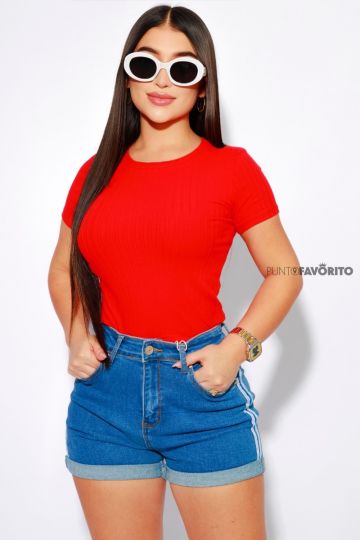 Short para dama con rayas a los lados