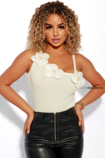 Blusa de dama con hombros descubiertos