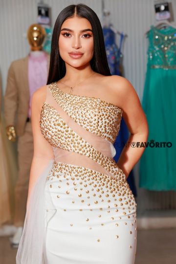 Vestido con tirante de medio lado