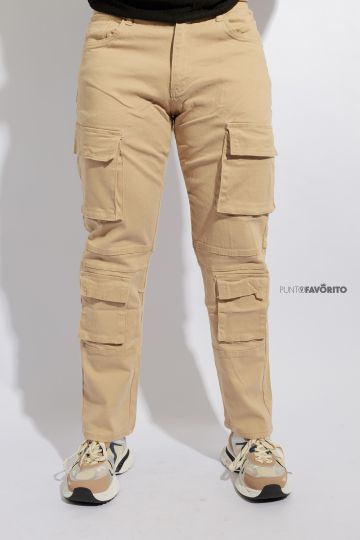 Pantalon para caballero tipo cargo con bolsas en muslos y rodillas