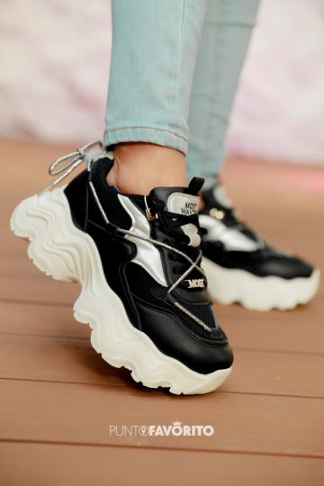 MOSTWANTED BLACK WHITE